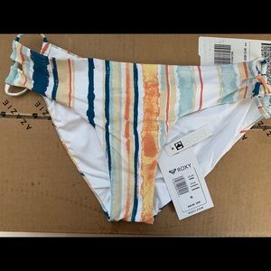 Never worn Roxy bathing suit bottom